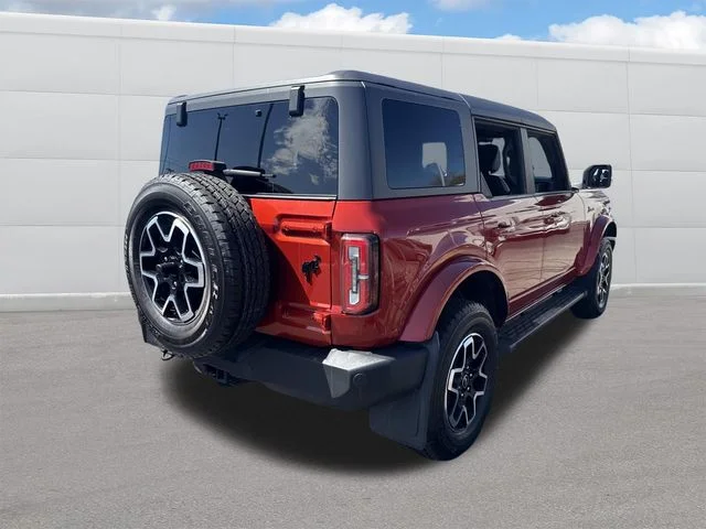 Used 2023 Red Ford Outer Banks image 7