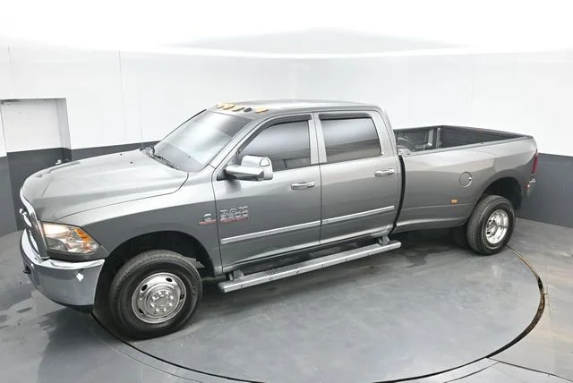 Used 2013 Gray Ram Tradesman image 32
