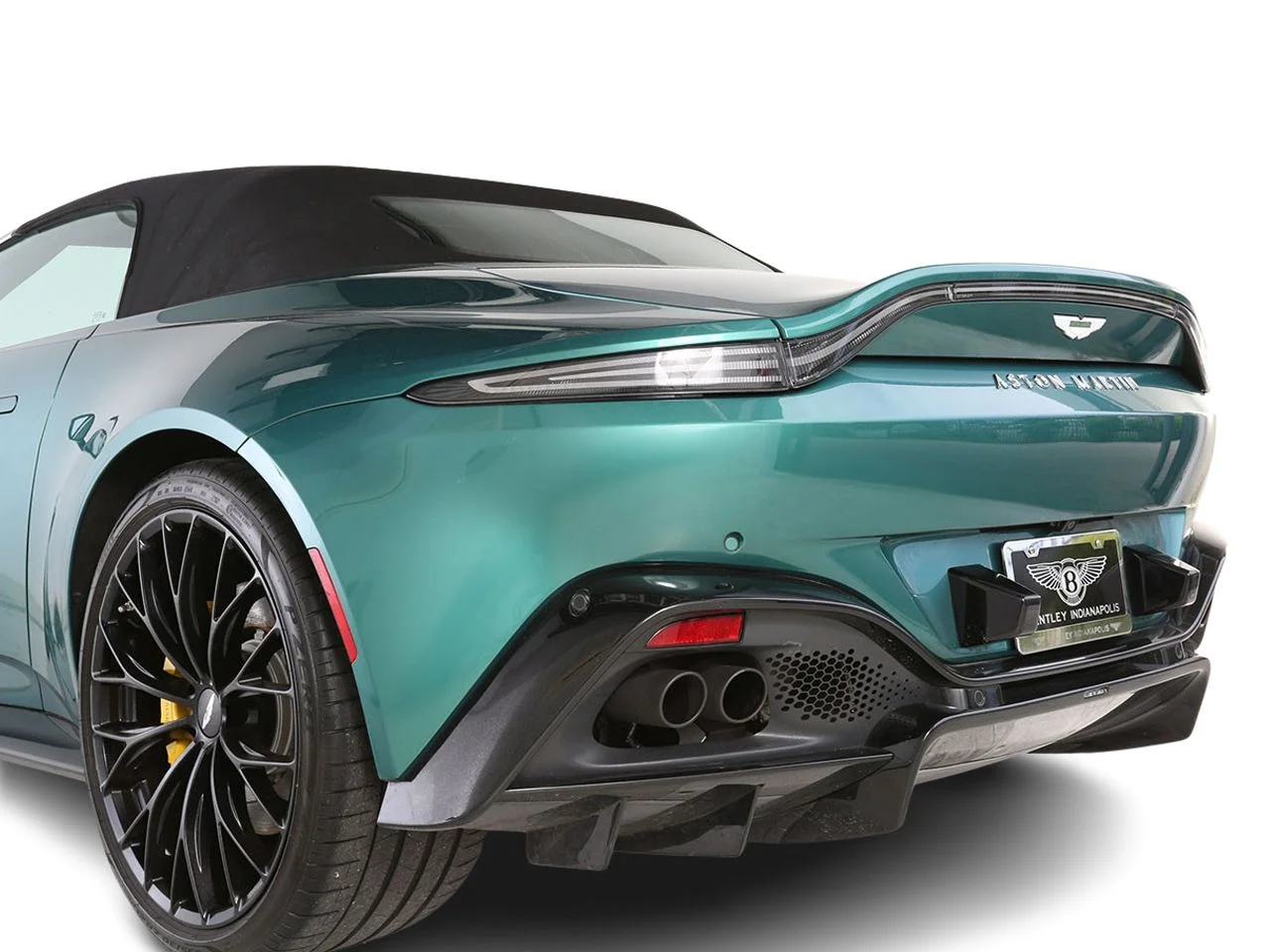 Used 2023 Green Aston Martin  image 11