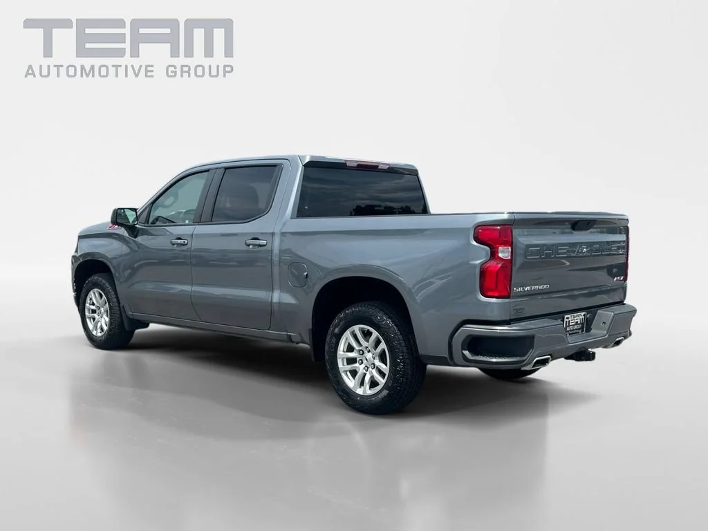 Used 2021 SATIN STEEL METALLIC Chevrolet RST image 5