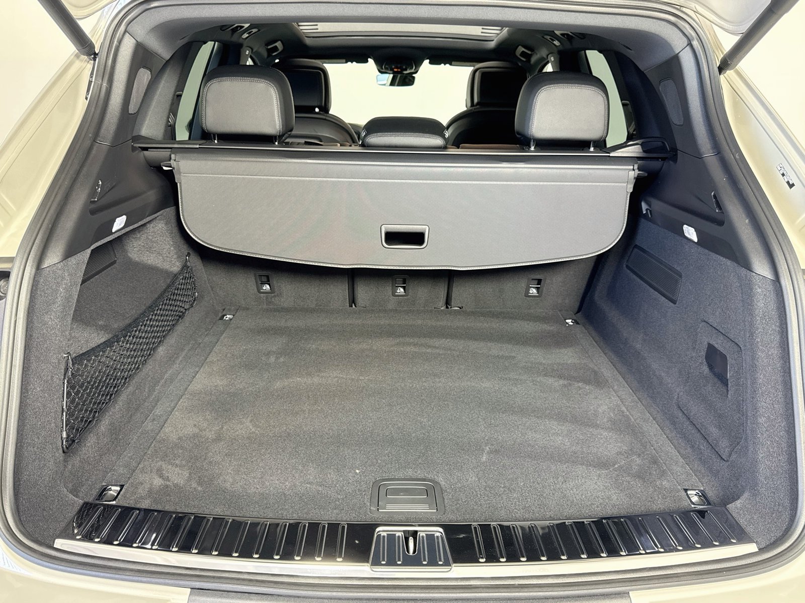 Used 2026 White Porsche  image 22