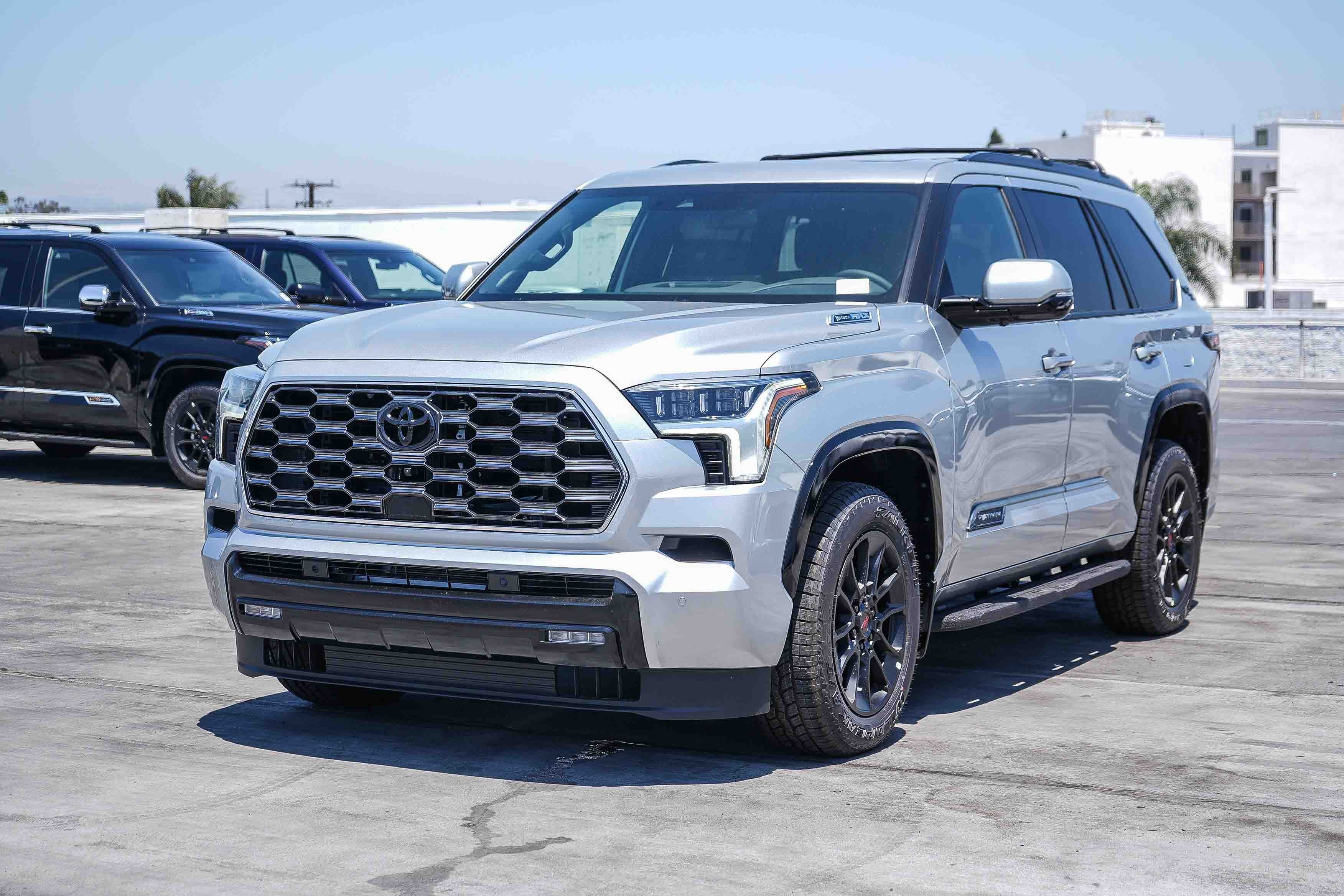 New 2026 Celestial Silver Metallic Toyota  Platinum image 3