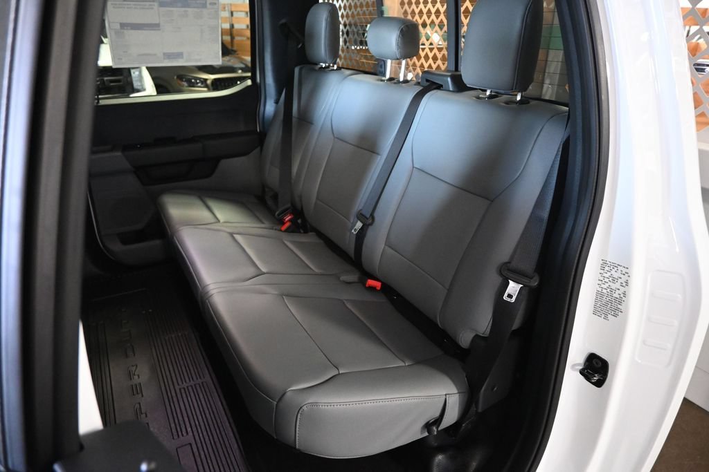 New 2026 Oxford White Ford XL image 13