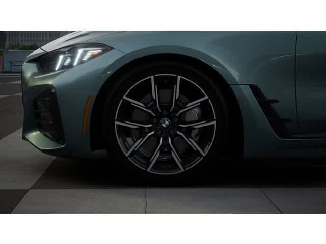 New 2026 Cape York Green Metallic BMW eDrive40 image 7