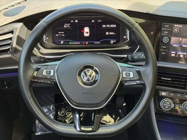 Used 2019 Gray Volkswagen SEL Premium image 18