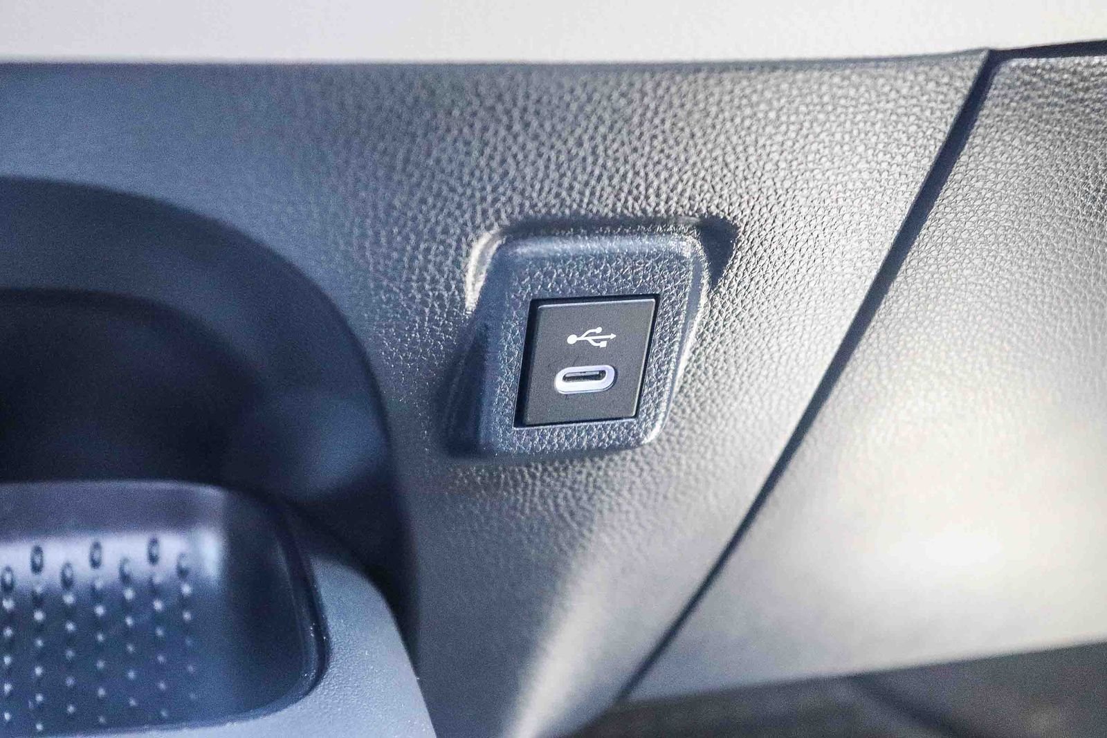 Used 2025 Underground Toyota LE image 30