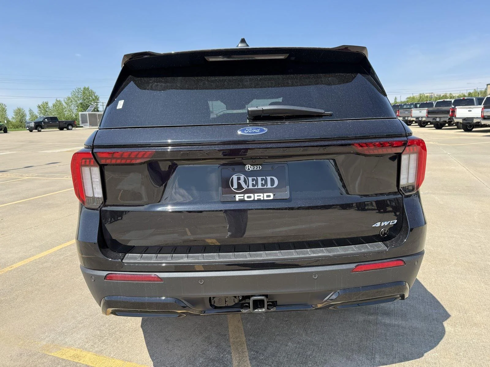 New 2026 Agate Black Metallic Ford ST-Line image 8