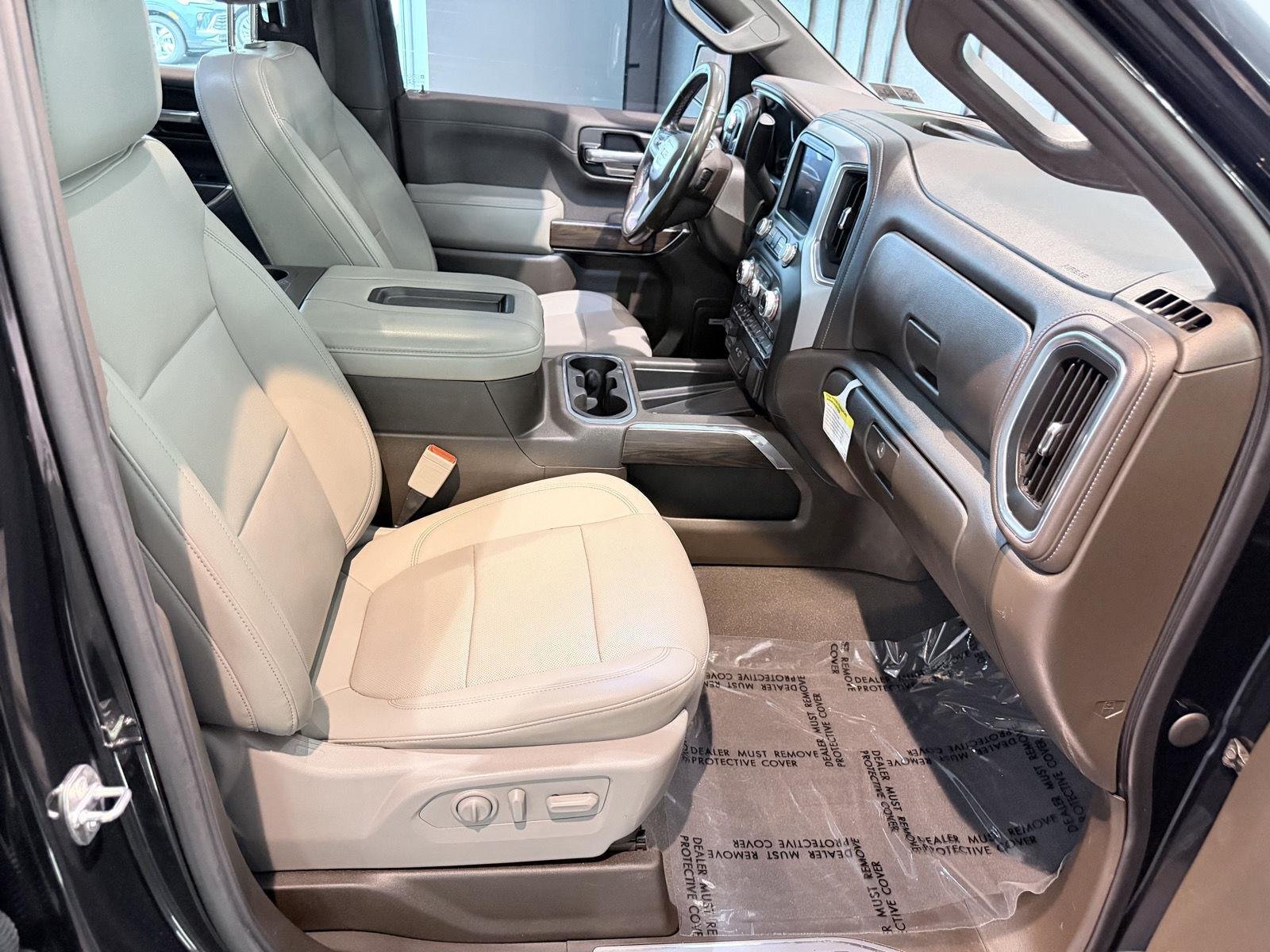 Used 2021 Onyx Black GMC SLT image 31