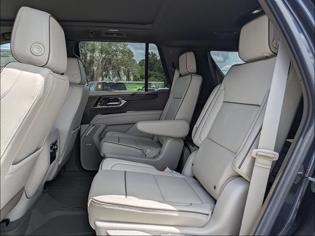 2026 GMC Yukon Denali - Photo 16
