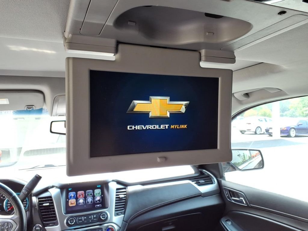 Used 2017 Tungsten Metallic Chevrolet Premier image 7