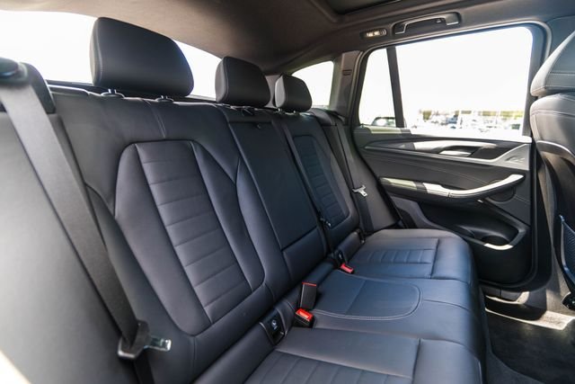 Used 2022 Blue Metallic BMW xDrive30i image 36