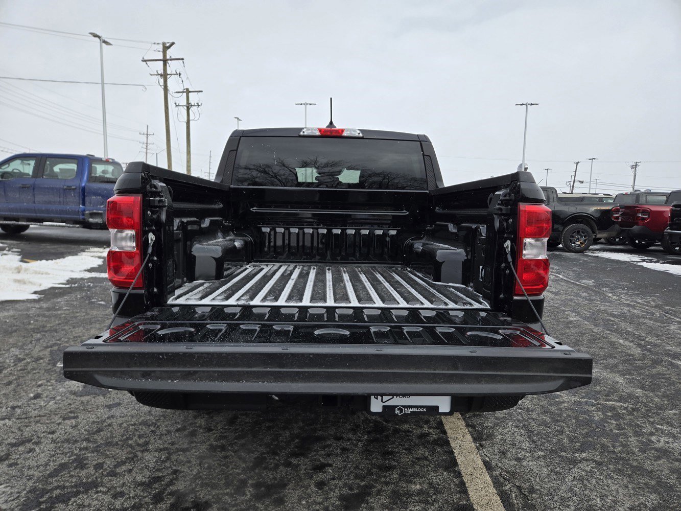 New 2026 Shadow Black Ford XLT image 21