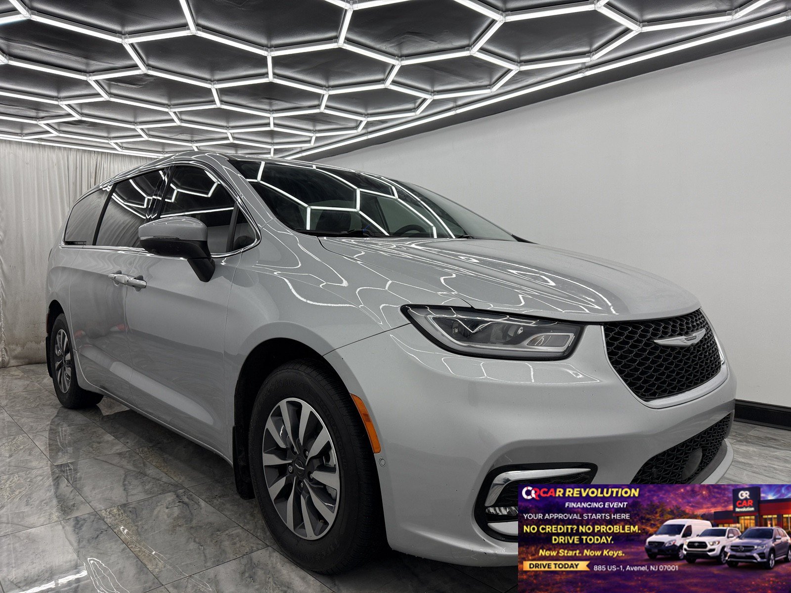 2023 Chrysler Pacifica Hybrid