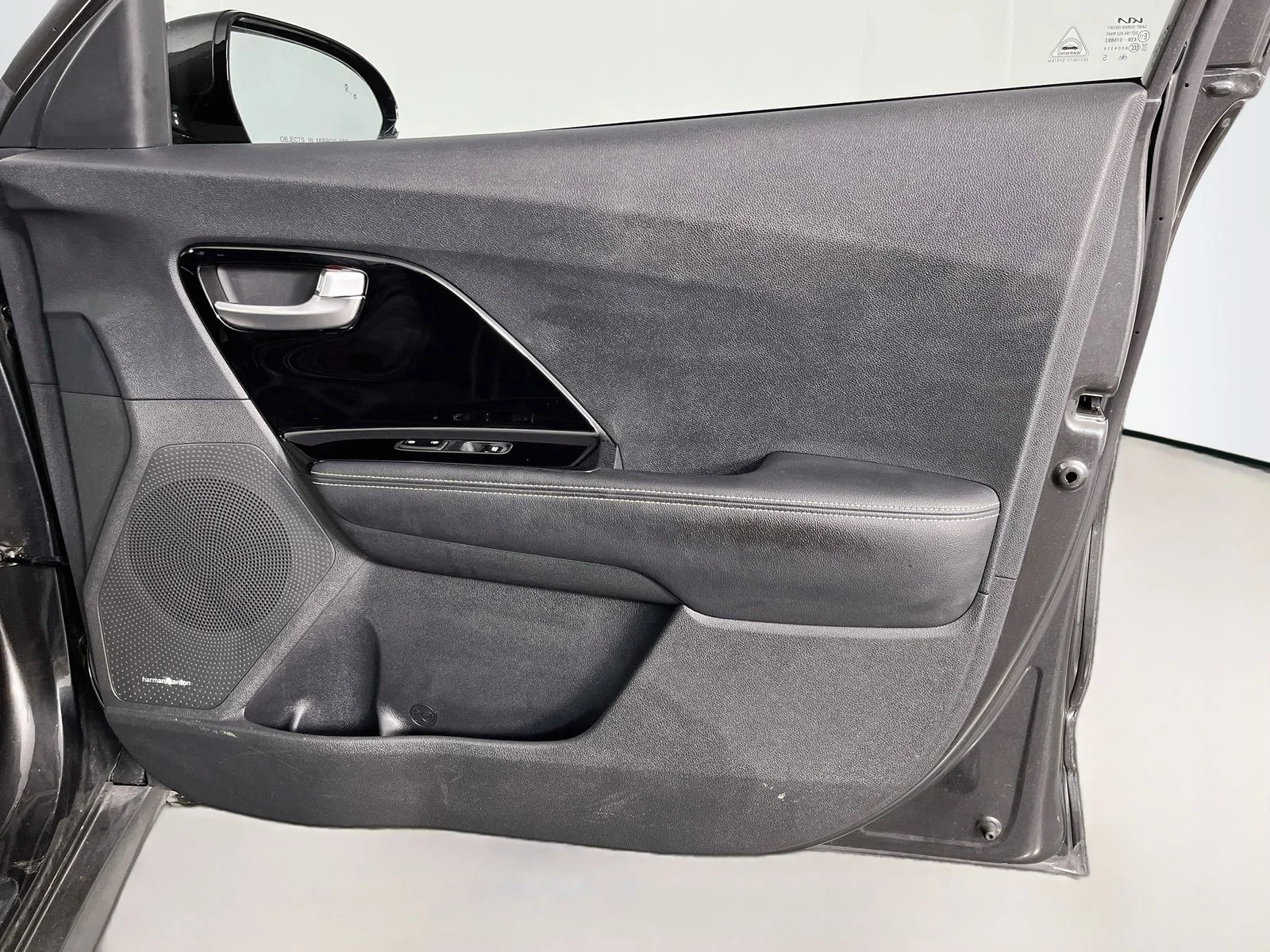 Used 2022 Gray Kia EX image 34