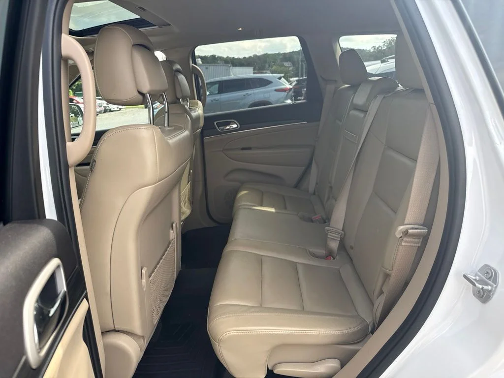 Used 2020 White Jeep Limited image 6