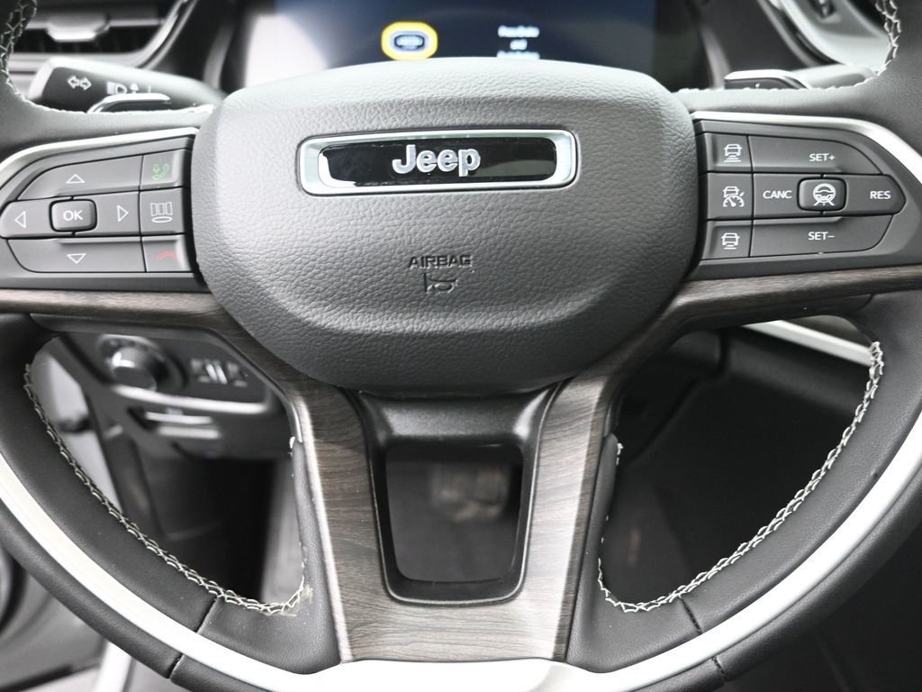 New 2026 Silver Zynith Jeep Altitude image 17