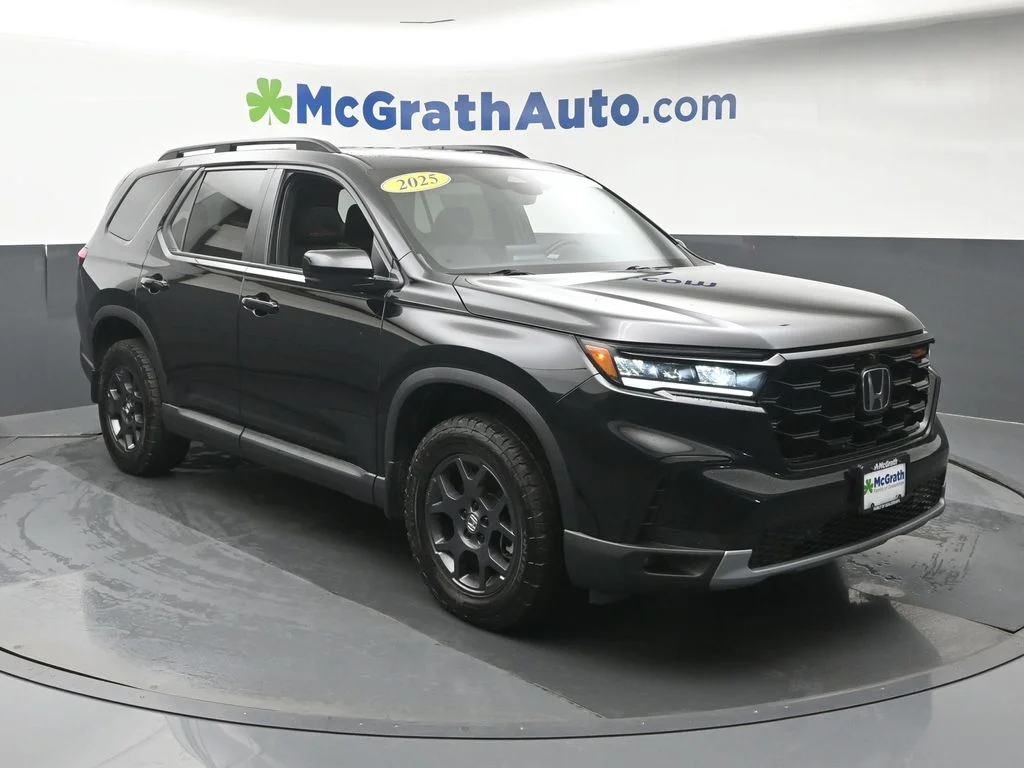 Used 2025 Black Honda TrailSport image 2