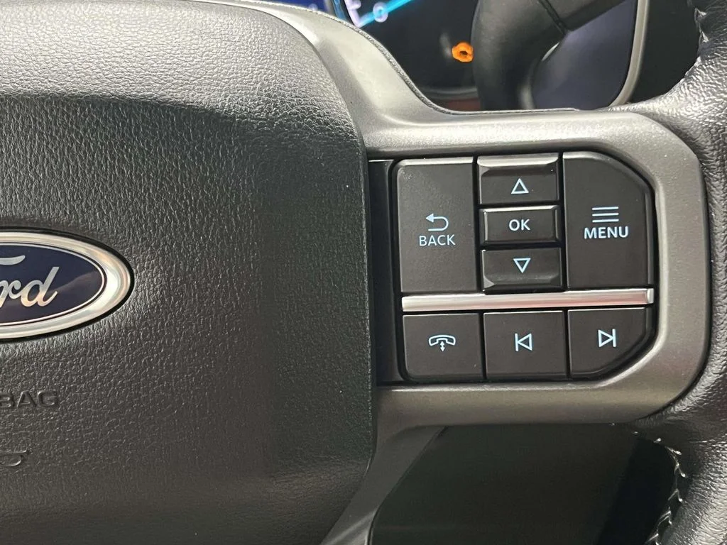 Used 2022 Oxford White Ford XLT Super Crew  4x4 5.0L 1 Owner 302A image 18
