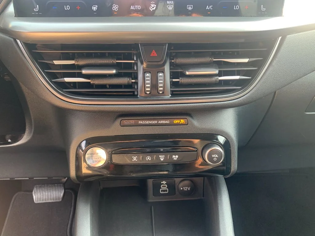 Used 2024 Black Ford Active image 24