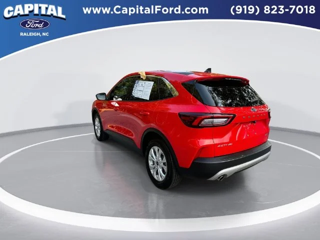 Used 2024 Red Ford Active image 6