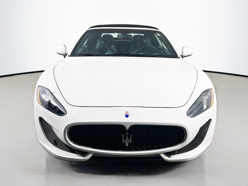 Used 2016 White Maserati Sport image 2