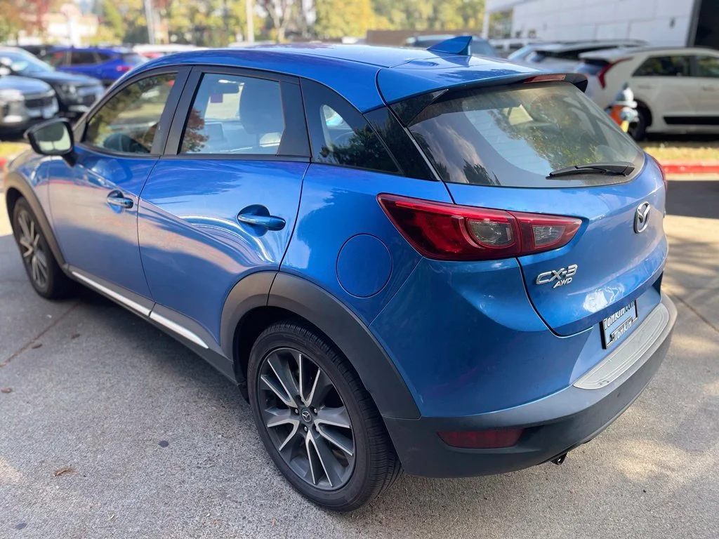 Used 2017 Dynamic Blue Mica Mazda Grand Touring image 6