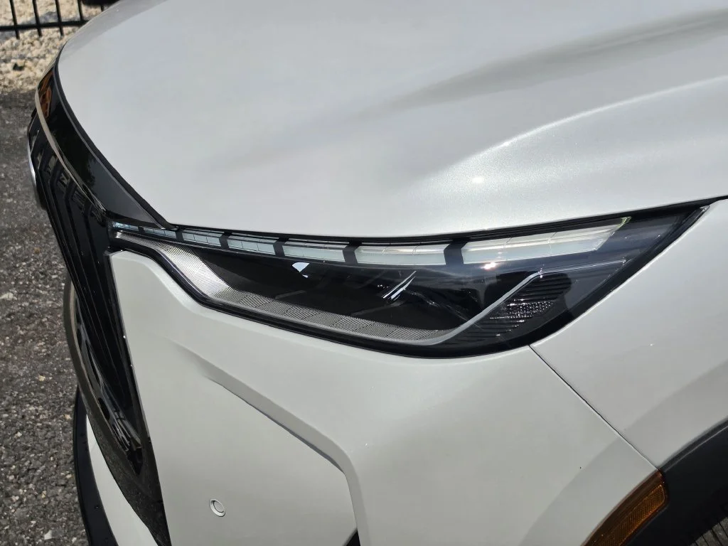 New 2027 White INFINITI SPORT image 10