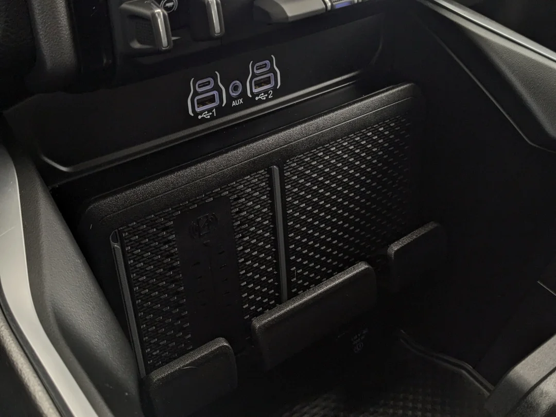 Used 2025 White RAM Big Horn Night Crew - - 4x4 - Night Edition - Big Horn Level II - Tonneau Cover & More! image 21