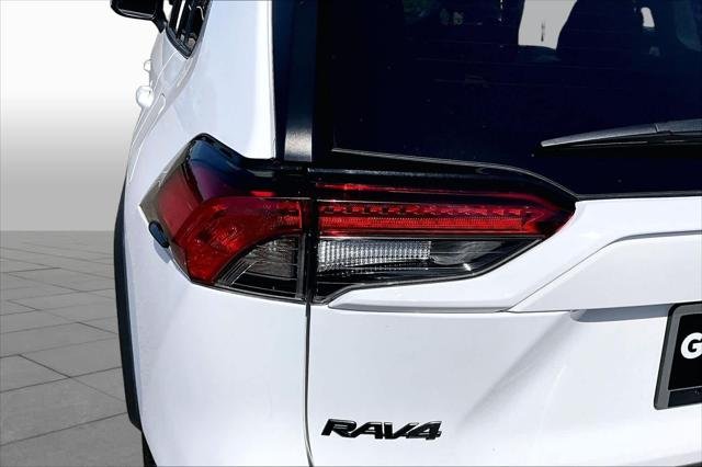 Certified Used 2024 ICE CAP Toyota  image 28