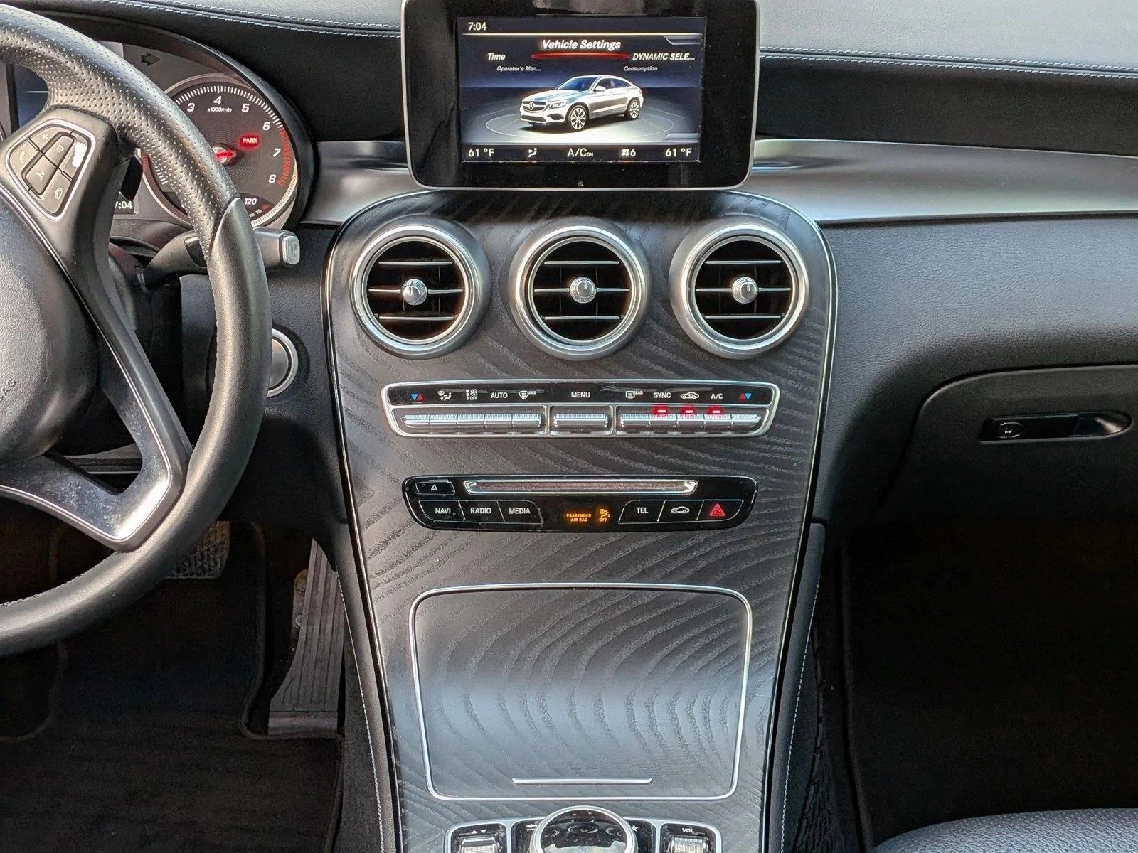 Used 2017 Iridium Silver Metallic Mercedes-Benz GLC 300 image 10