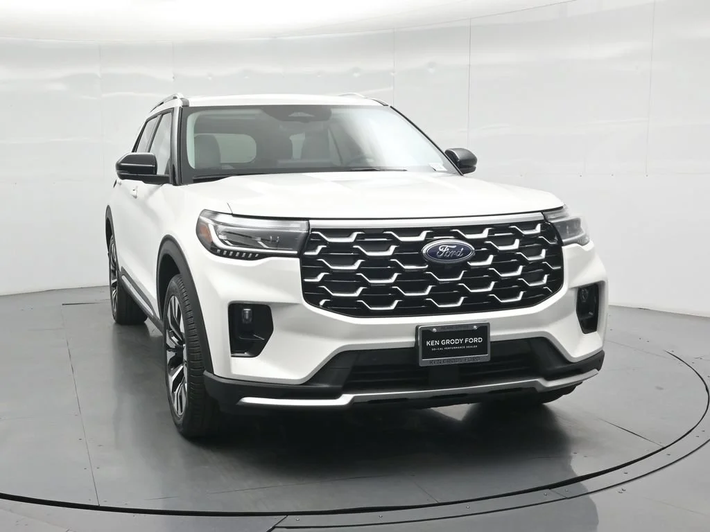New 2026 White Ford Platinum image 44