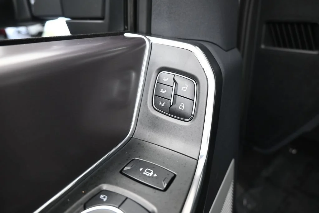 Used 2026 Gray Ford XL image 14