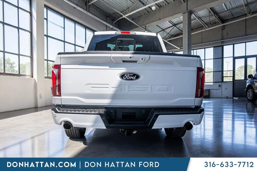 New 2026 Oxford White Ford Lariat® image 27