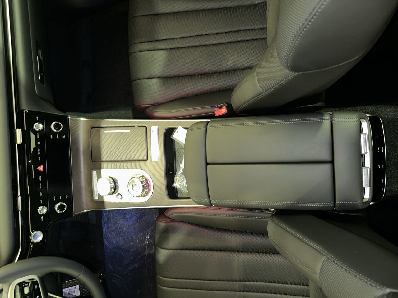 2026 GENESIS G80 Advanced - Photo 23