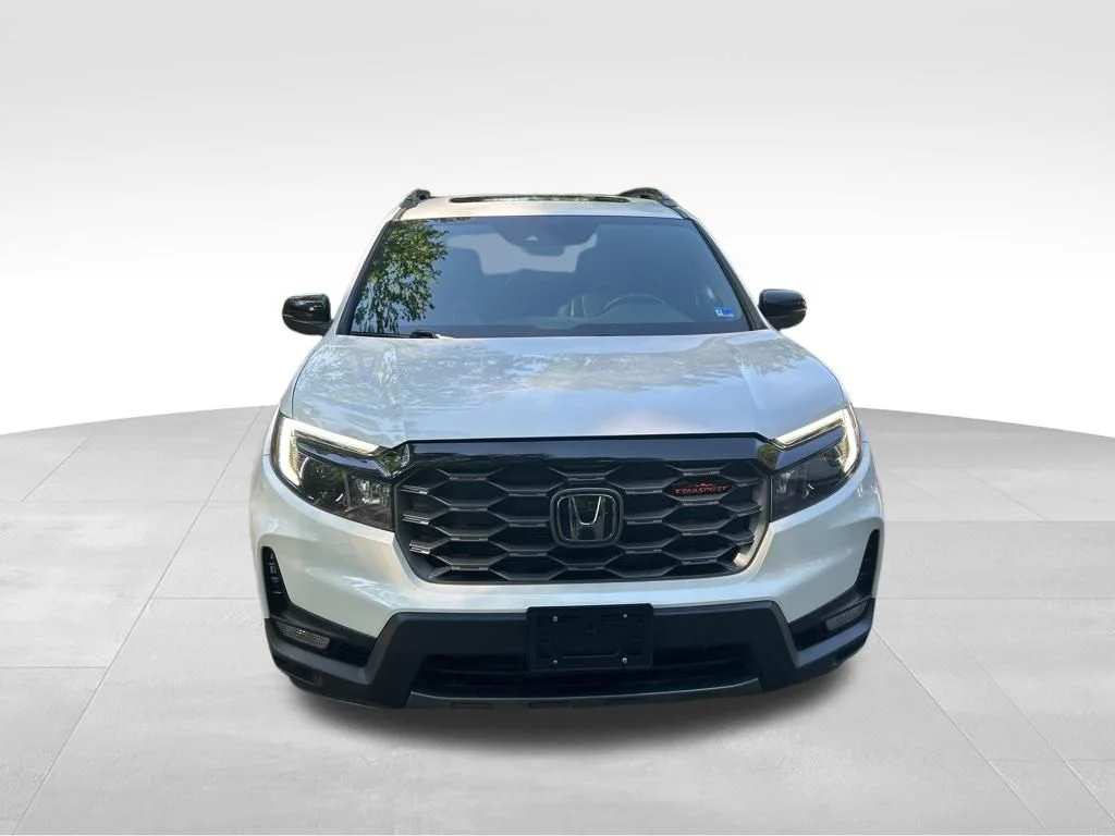 Used 2023 White Honda TrailSport image 8