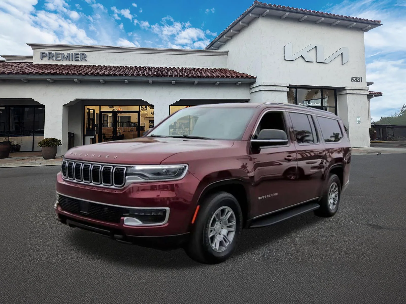 Used 2023 Red Jeep Base image 4