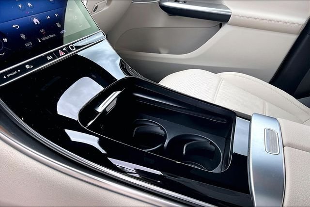 2025 Mercedes-Benz GLC Base - Photo 6