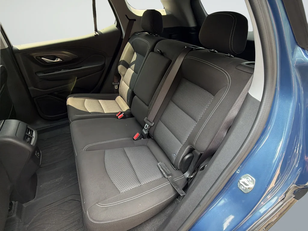 Used 2024 Blue GMC SLE image 31