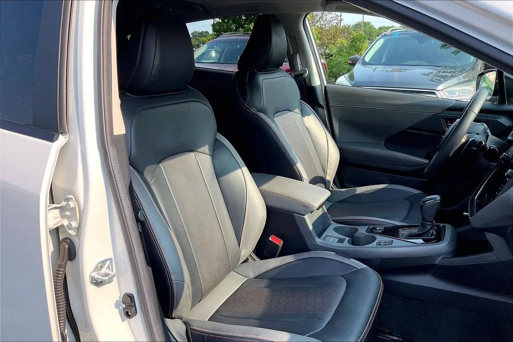 Used 2024 White Subaru Limited image 7