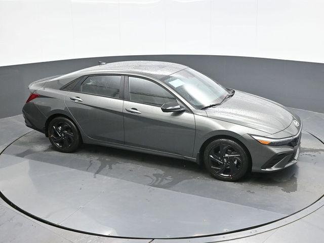 New 2026 Gray Hyundai SEL Sport Plus image 15