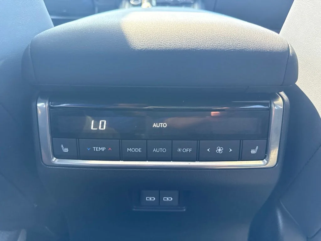Used 2025 White Lexus 550 Premium+ image 8