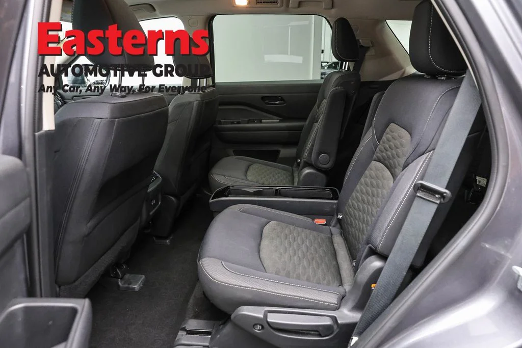 Used 2023 Gray Nissan SV image 22