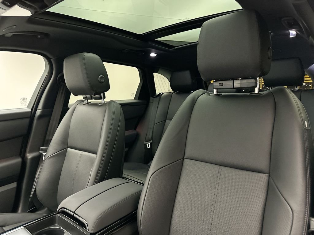 Certified Used 2026 Fuji White Land Rover S image 9