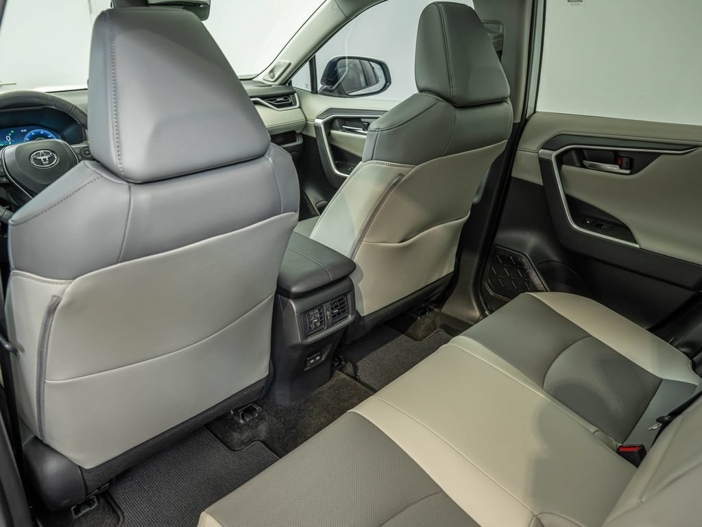 Used 2025 Pearl Toyota Limited image 36