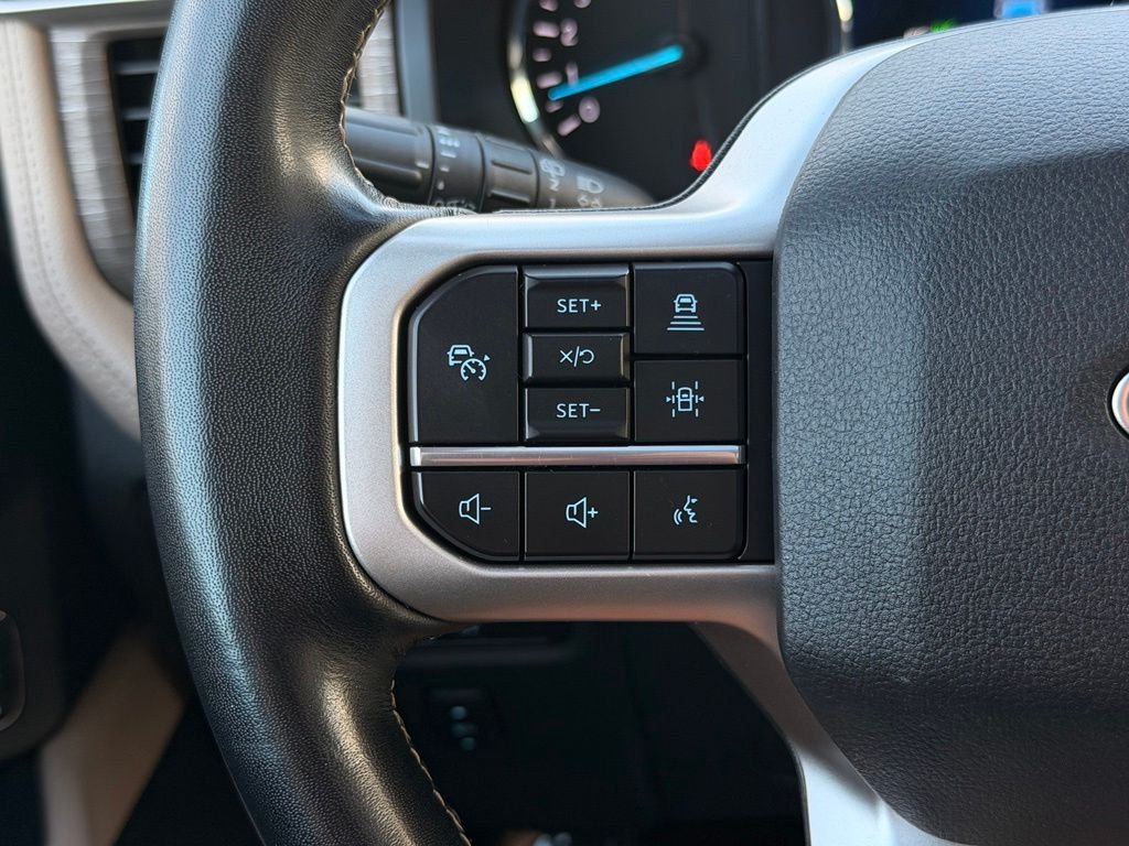 Used 2022 White Ford Limited image 33