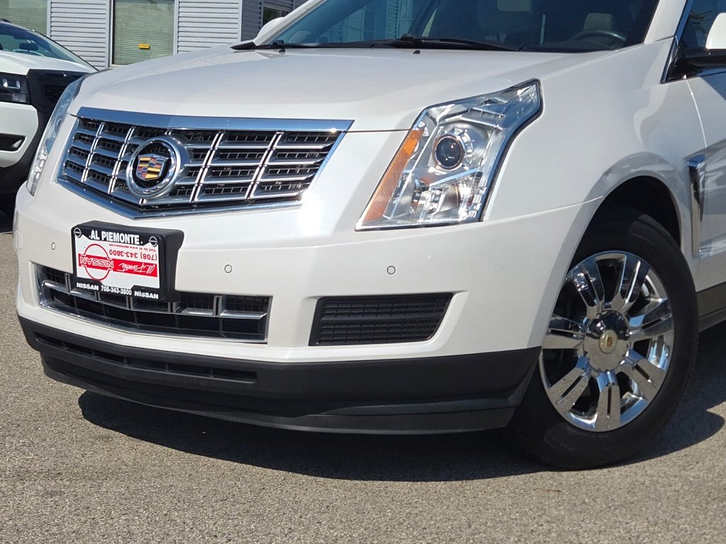 Used 2015 Cadillac SRX Luxury Collection with VIN 3GYFNBE32FS595021 for sale in Melrose Park, IL