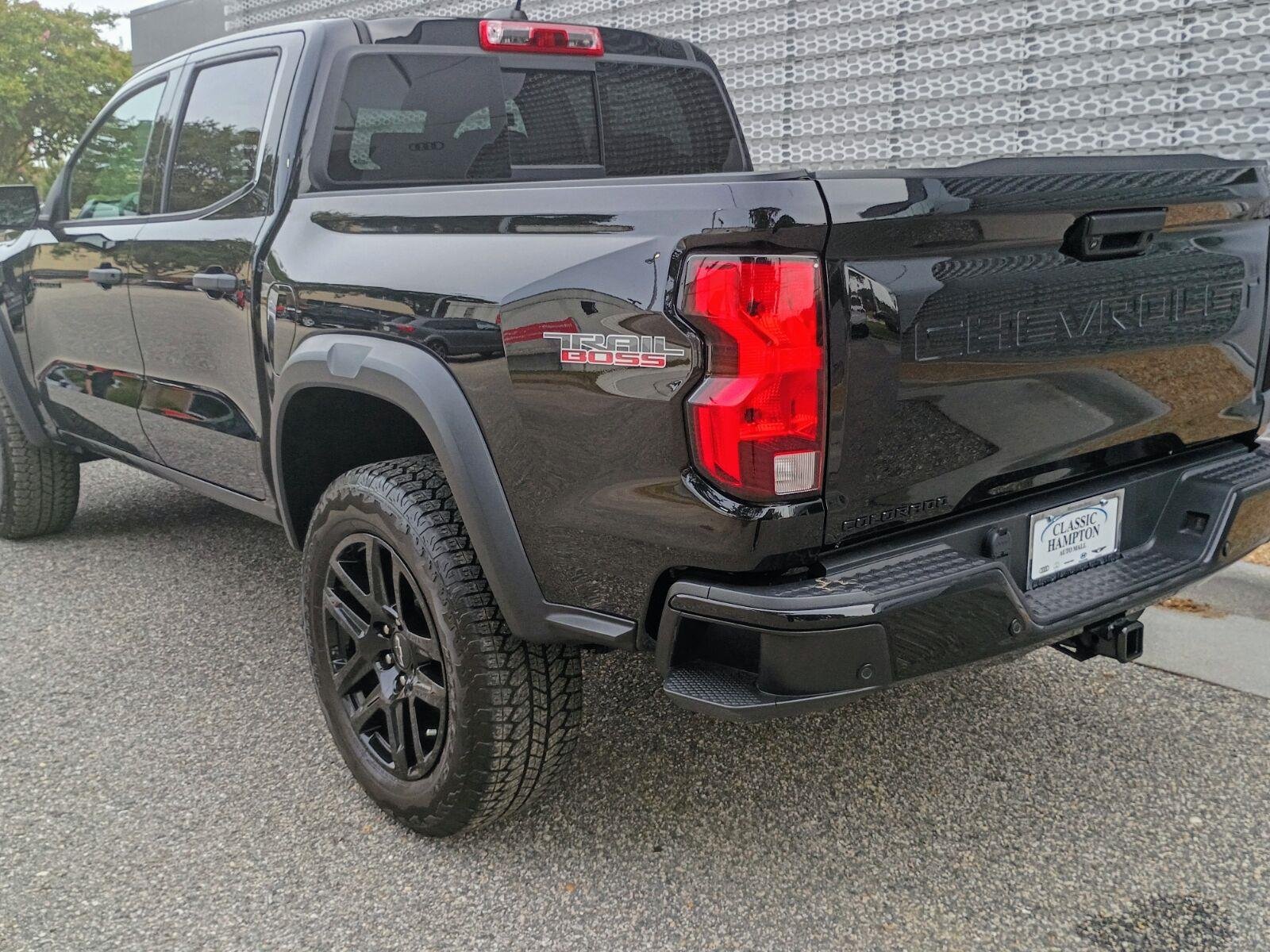 Used 2023 Black Chevrolet 4WD Trail Boss image 8