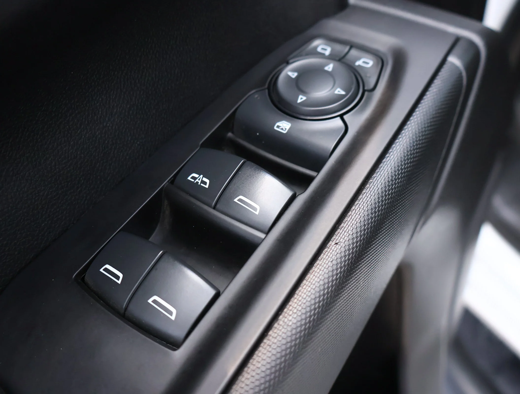 Used 2021 Summit White Chevrolet Custom Trail Boss image 8