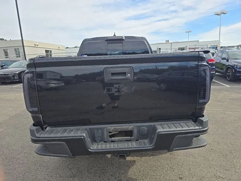 Used 2015 Black Chevrolet Z71 image 6