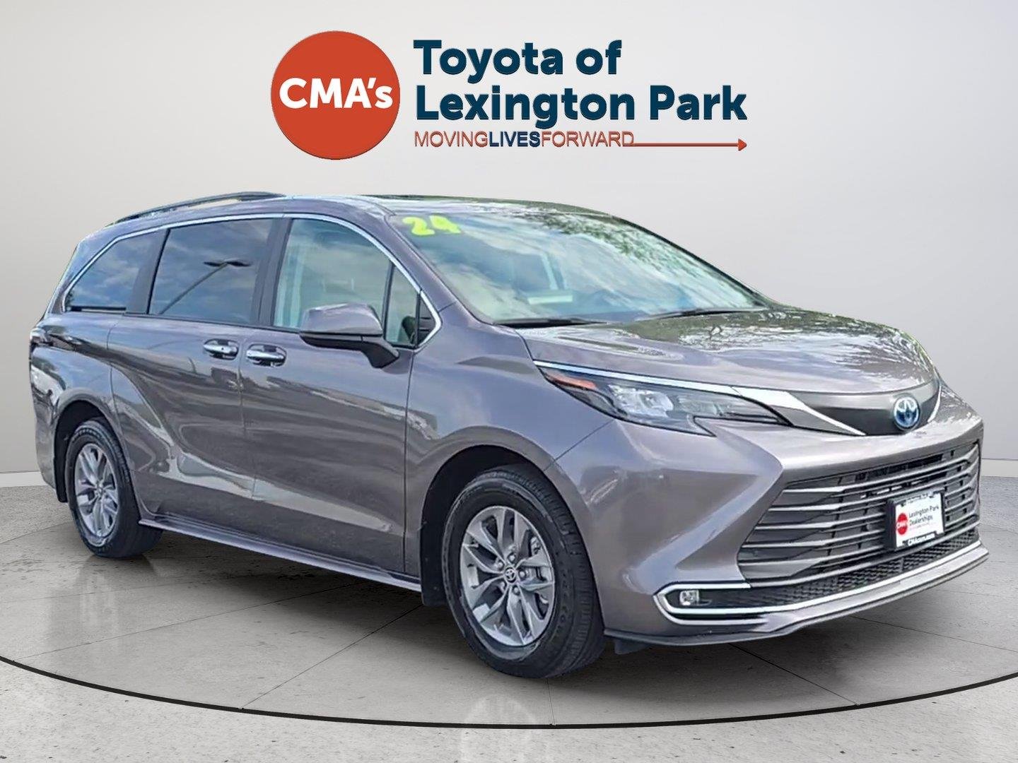 Used 2024 Predawn Gray Mica Toyota XLE image 7
